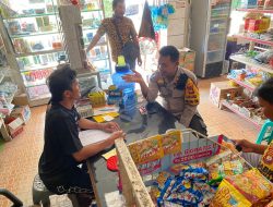 Kapolsek Sengah Temila Bersama Bhabinkamtibmas Lakukan Pendekatan Menjelang Pilkada