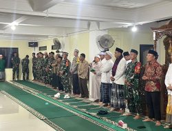 Meneladani Akhlak Mulia, Satgas Yonzipur 5/ABW Hadiri Peringatan Maulid Nabi Muhammad SAW