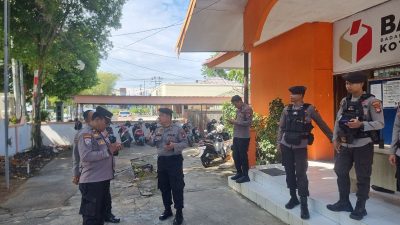 Anggota Enggang Polresta Pontianak Laksanakan Patroli Sambangi Kantor Bawaslu Kota Pontianak