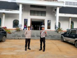 *Pastikan Keamanan Kondusif, Polres Ketapang Laksanakan Pengamanan Ibadah Misa Minggu*