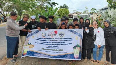 Pererat Kebersamaan Ramadan, Laskar Prabowo LP 08 Kalbar Bersama PWRI Gelar Aksi Sosial di Pontianak