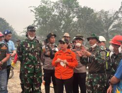 Karhutla Tayan Hilir Ditangani Terpadu, TNI-Polri dan Pemkab Sanggau Perkuat Pemadaman